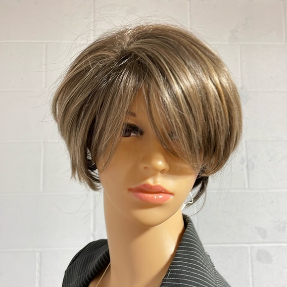 NWT short brown wig men’s dimension blonde highlights approx 10” 130 density - Picture 6 of 16